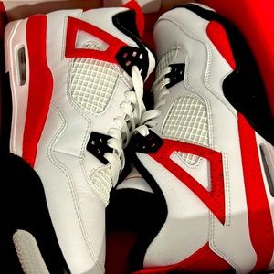 Jordan 4 retros red and white size 7